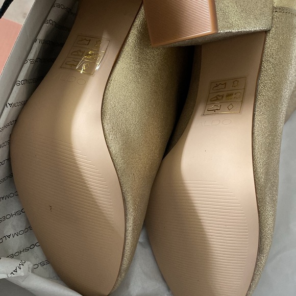 Aldo size 10 gold booties - Picture 5 of 5